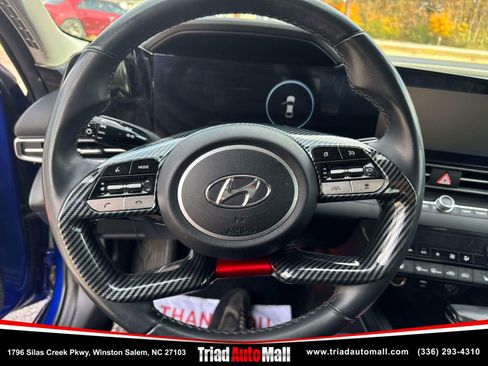 Used 2023 Hyundai Elantra Limited image 14