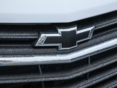 Used 2020 Chevrolet Equinox LT image 16