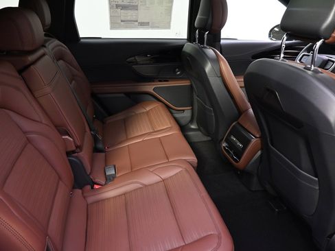 New 2026 Lincoln Nautilus Reserve image 18