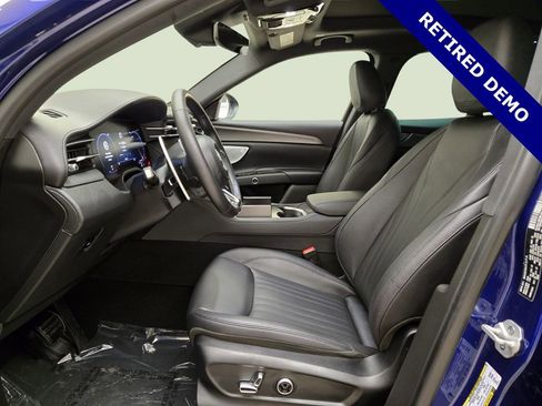 Certified 2024 Maserati Grecale GT image 16