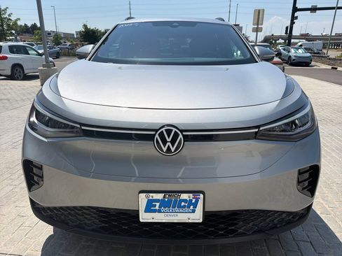 Certified 2025 Volkswagen ID.4 Pro AWD/4WD image 10