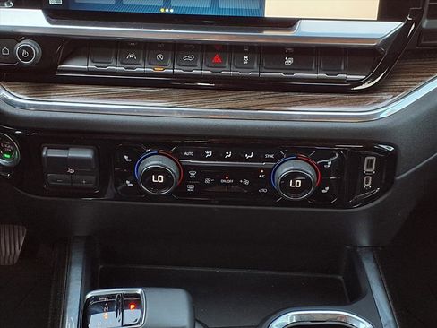 Used 2023 Chevrolet Silverado 1500 RST w/ Protection Package image 15