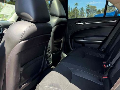 Used 2019 Chrysler 300 Limited w/ Safetytec Plus Group RWD image 16
