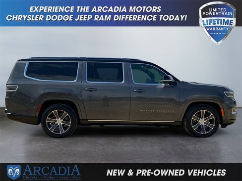 Used 2024 Jeep Grand Wagoneer L 4WD image 6