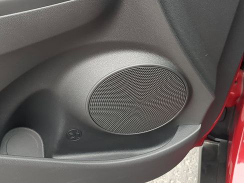 Used 2022 Hyundai Kona SEL w/ Cargo Package image 15