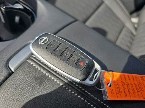 Used 2025 Nissan Murano Platinum w/ Cargo Package image 39