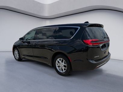 Used 2024 Chrysler Pacifica Touring-L