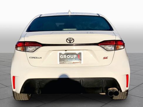 Used 2024 Toyota Corolla SE FWD image 5