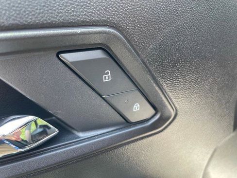 New 2025 GMC Canyon Elevation w/ Convenience Package image 11