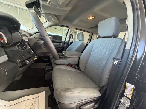 Used 2017 RAM 2500 Tradesman w/ Chrome Appearance Group AWD/4WD image 11