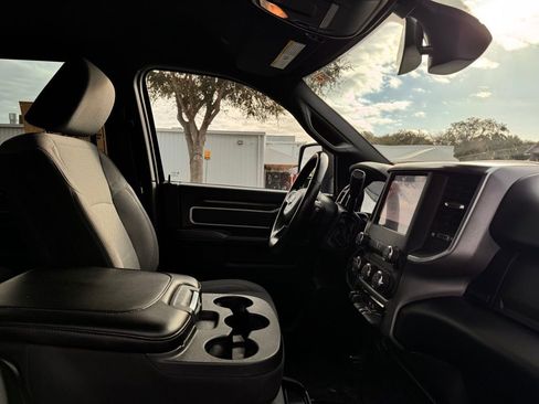 Used 2024 RAM 2500 Big Horn image 34