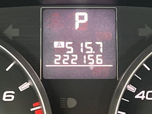 Used 2011 Subaru Legacy 2.5i Premium AWD/4WD image 27