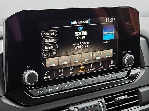 New 2025 Nissan Pathfinder S image 14