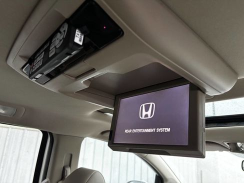Used 2014 Honda Odyssey Touring image 25