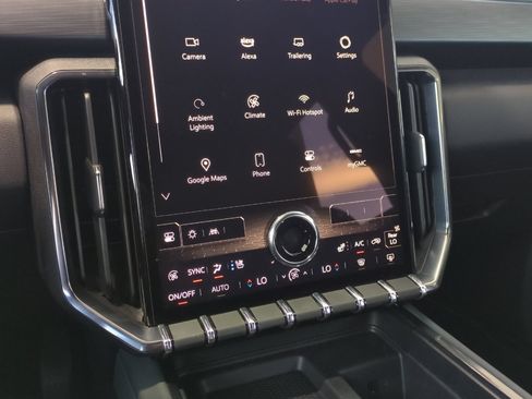 Used 2024 GMC Acadia AT4 w/ Luxury Package AWD/4WD image 31