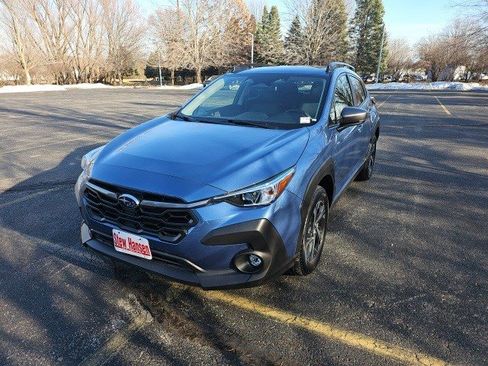 Used 2024 Subaru Crosstrek 2.0i Premium image 2