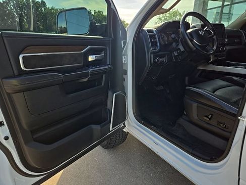 Used 2022 RAM 2500 Laramie AWD/4WD image 36