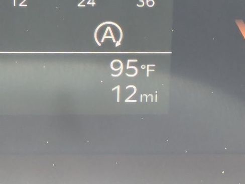 New 2026 Kia Sorento LX FWD image 32