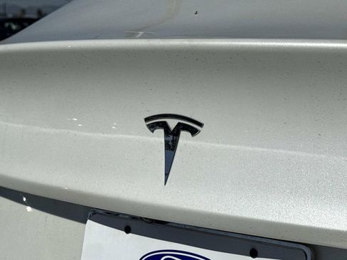 Used 2019 Tesla Model 3 Long Range image 25