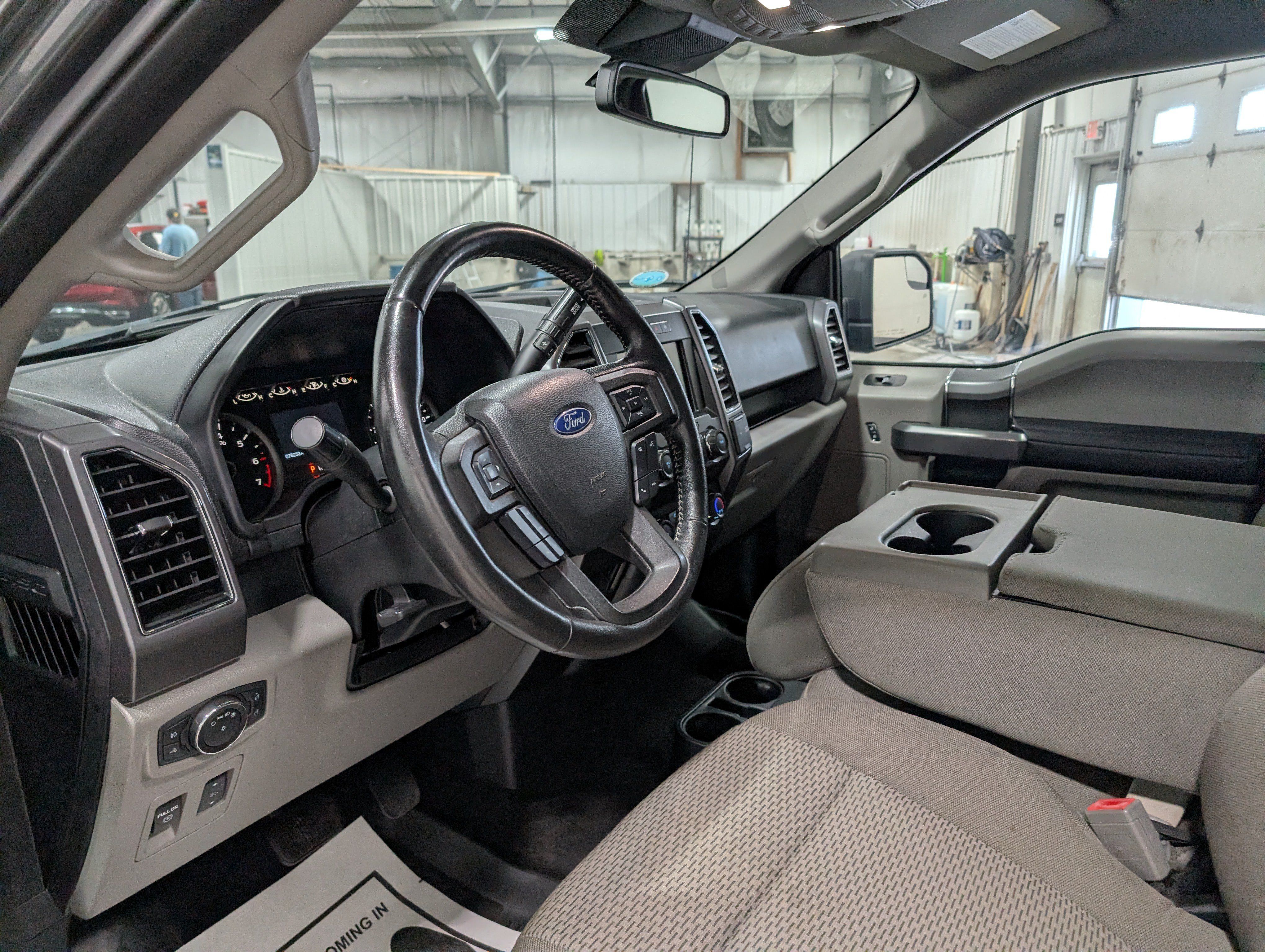 Used 2019 Ford F150 XLT w/ Equipment Group 302A Luxury AWD/4WD image 16