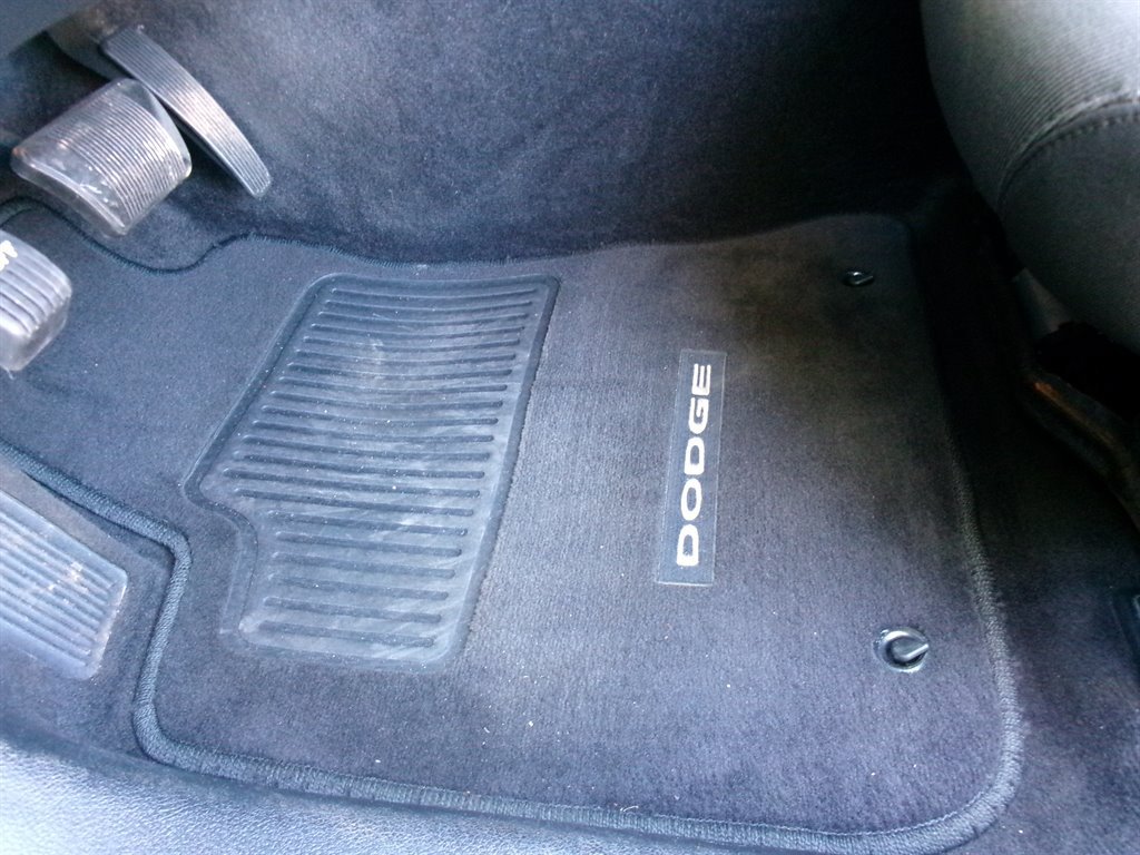 Used 2016 Dodge Charger SE RWD image 11