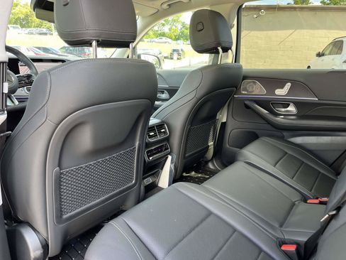 Used 2026 Mercedes-Benz GLS 450 4MATIC image 21