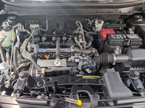 Used 2023 Nissan Kicks SR w/ SR Premium Package FWD image 12