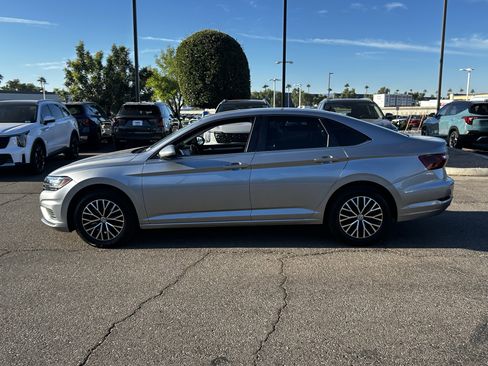 Used 2021 Volkswagen Jetta S image 3
