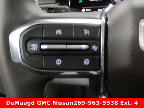 New 2026 GMC Acadia Denali w/ Super Cruise Package image 28