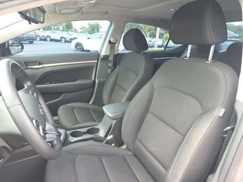 Used 2020 Hyundai Elantra Value Edition w/ Cargo Package (C1) FWD image 5