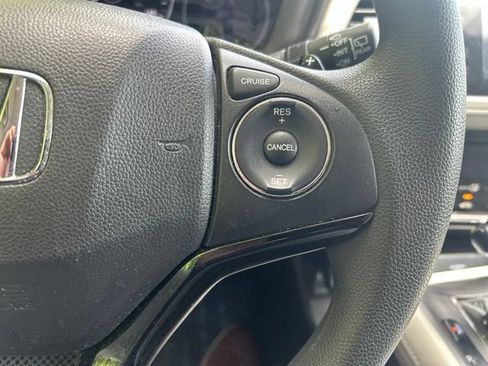 Used 2017 Honda HR-V EX image 15