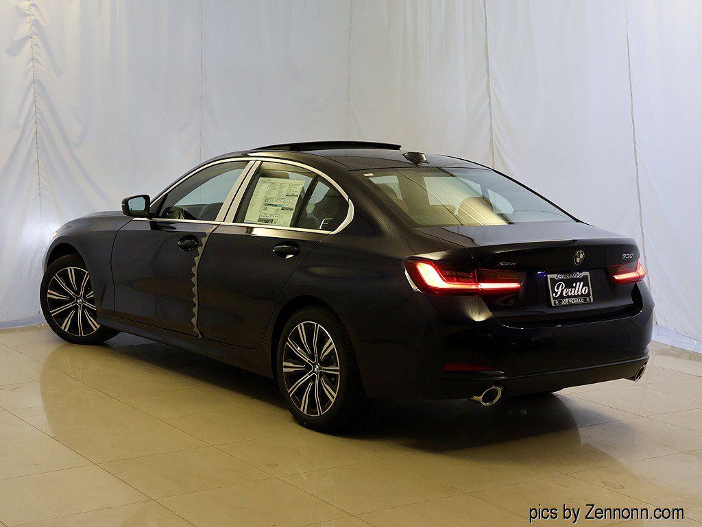 New 2026 BMW 330i xDrive Sedan w/ Premium Package AWD/4WD image 9