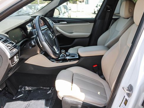 Used 2024 BMW X4 xDrive30i w/ Premium Package AWD/4WD image 17