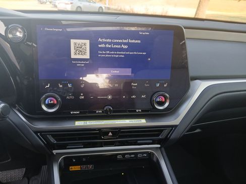 Used 2025 Lexus TX 350 350 Premium image 3