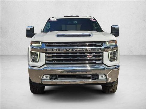 Used 2023 Chevrolet Silverado 2500 LTZ AWD/4WD image 2