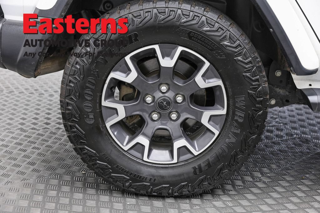 Used 2024 Jeep Wrangler Unlimited Sahara w/ Dual Top Group AWD/4WD image 31