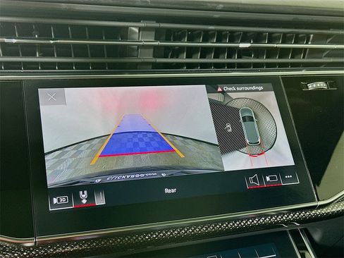 Used 2022 Audi SQ7 Premium Plus w/ SQ7 Executive Package image 23