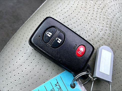 Used 2010 Toyota Prius Five image 12