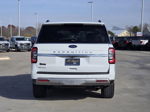 Certified 2024 Ford Expedition Limited image 8