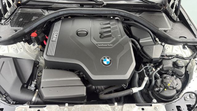 Used 2023 BMW 330i Sedan w/ M Sport Package RWD image 31