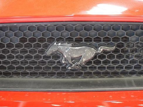 Used 2015 Ford Mustang GT RWD image 4