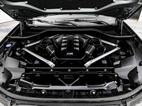 Used 2023 BMW X7 M60i w/ Executive Package image 94