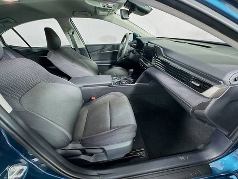 Used 2025 Toyota Camry LE w/ Convenience Package FWD image 32