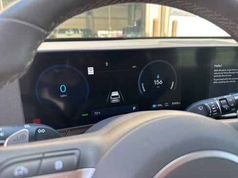 Used 2024 Hyundai Kona SEL FWD image 16
