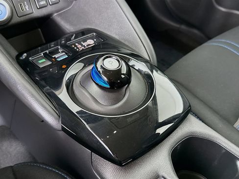 Used 2023 Nissan Leaf SV Plus FWD image 18