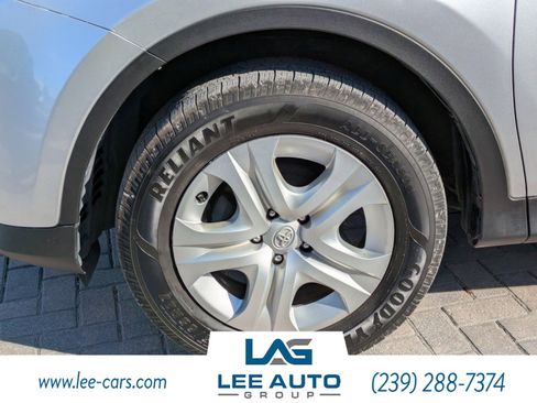 Used 2014 Toyota RAV4 LE image 9