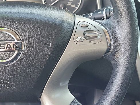 Used 2017 Nissan Murano S w/ Navigation Package image 21