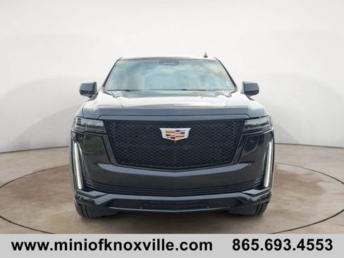 Used 2024 Cadillac Escalade Sport AWD/4WD image 8