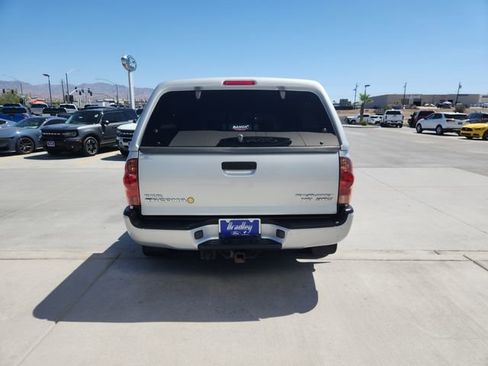 Used 2006 Toyota Tacoma PreRunner image 6