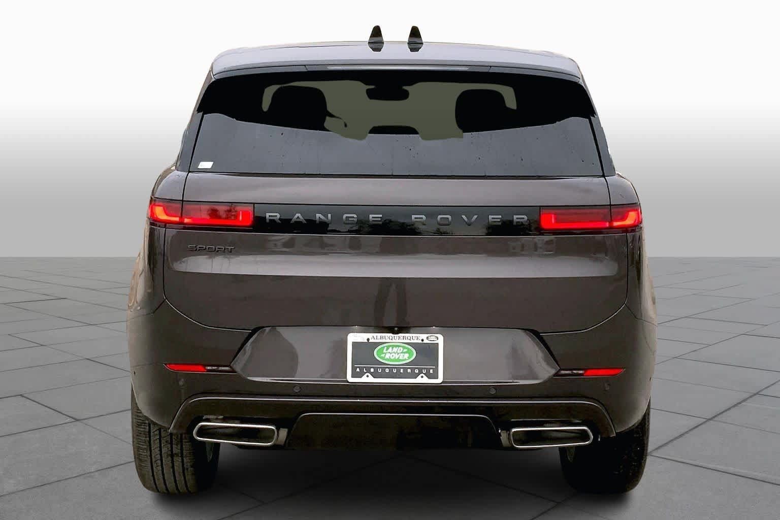 New 2026 Land Rover Range Rover Sport Dynamic SE AWD/4WD image 4